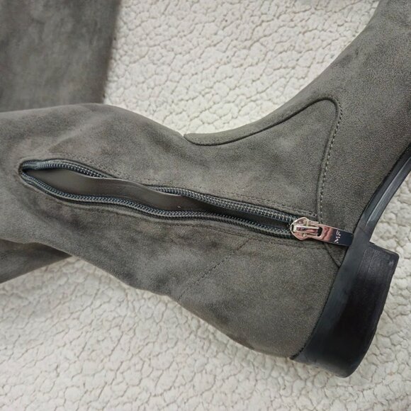 Marc Fisher Grey Suede Over The Knee Lace Up Tassel Almond Toe Boots Size 7.5 - Picture 10 of 11